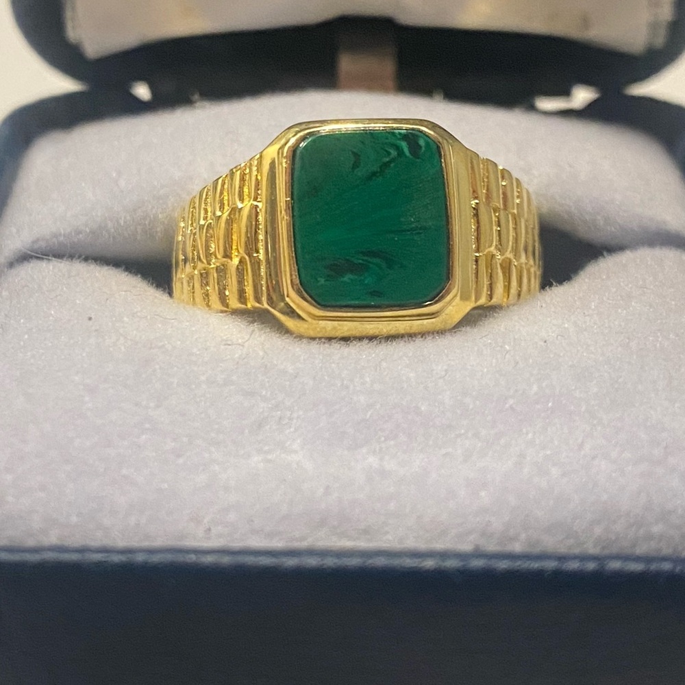 M Jewelers Malachite Valine Ring - Size 7 - Brand New